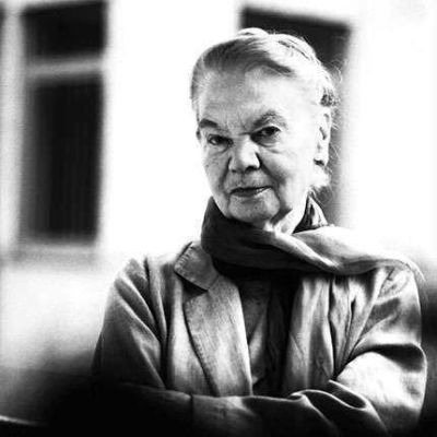 Julia Hartwig